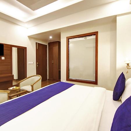 Marks Hotel & Banquet Noida Kültér fotó