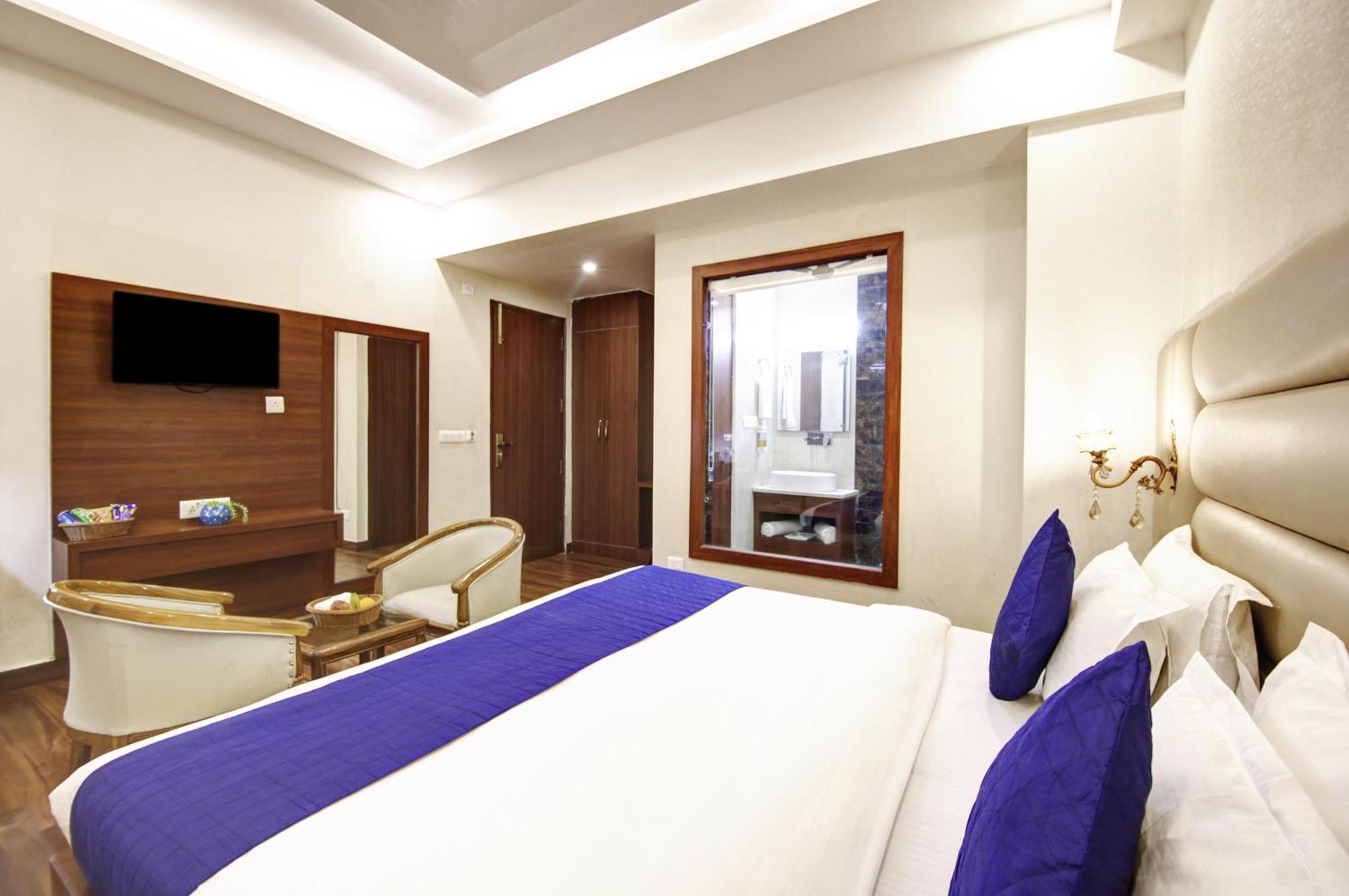Marks Hotel & Banquet Noida Kültér fotó