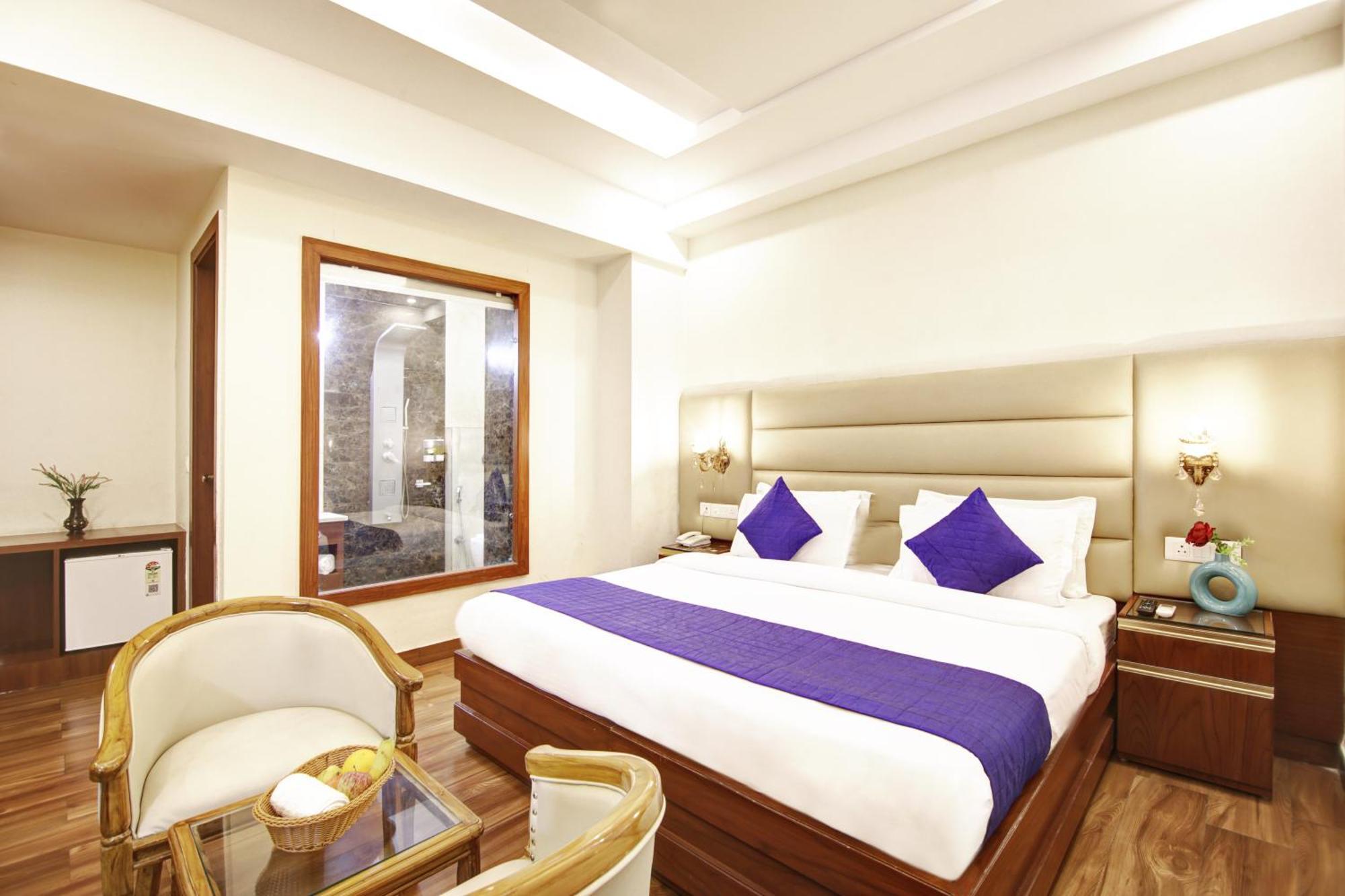 Marks Hotel & Banquet Noida Kültér fotó