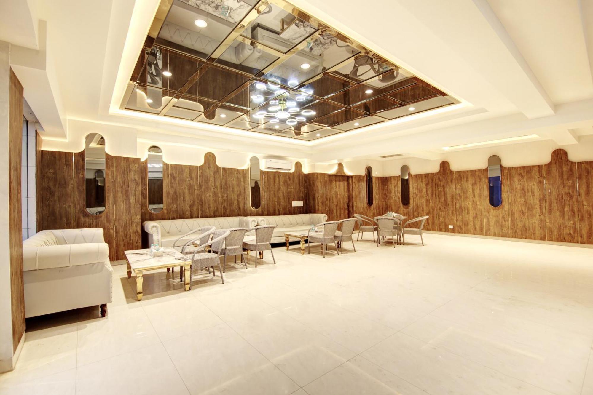 Marks Hotel & Banquet Noida Kültér fotó