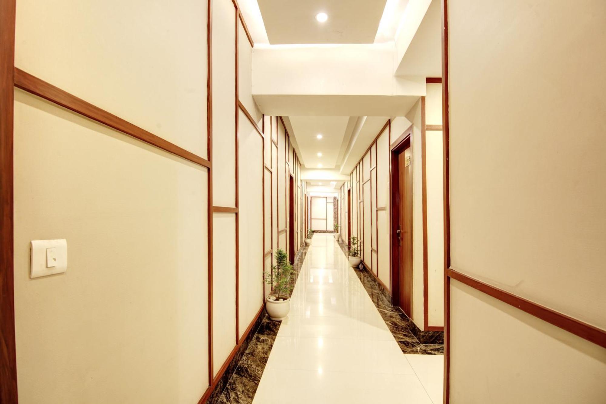 Marks Hotel & Banquet Noida Kültér fotó